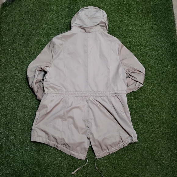 BCBG Anorak Raincoat / Utility Jacket with Hood - Size XL H1 - Picture 8 of 8